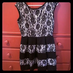 Ianna B Sleeveless Dress. Size 6! Worn only once!